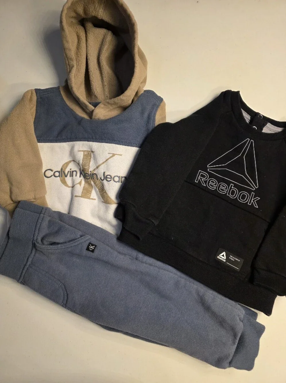 Calvin Klein Jeans Boys' Blue & Tan Colorblock Hoodie Set